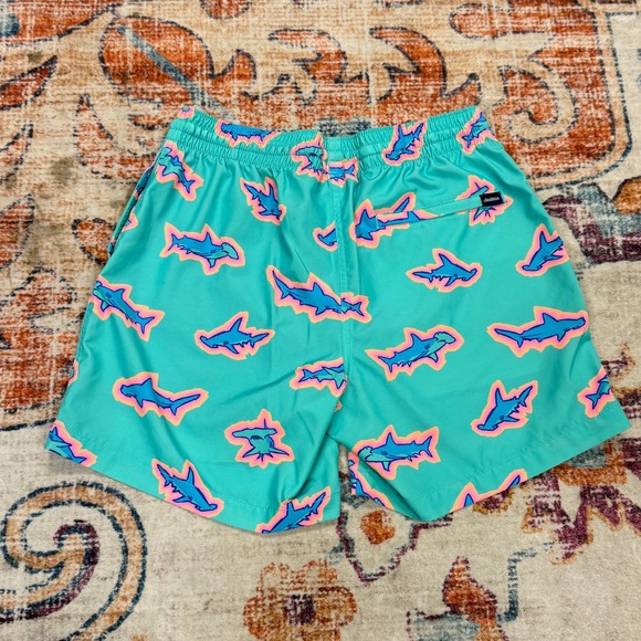 Chubbies Mens Teal Neon Hammerhead Shark Print 5.5 Inch Inseam Swim Trunks Med - Picture 3 of 3